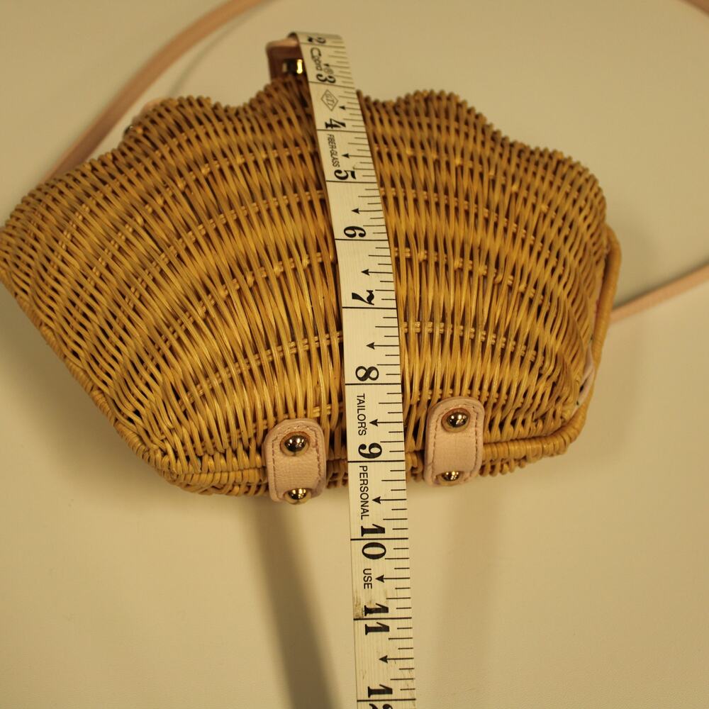 Betsey Johnson shell wicker straw purse crossbody spring summer pink. read - Picture 5 of 7
